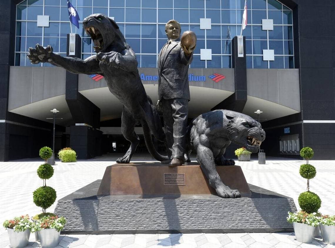 Panthers_Richardson Statue